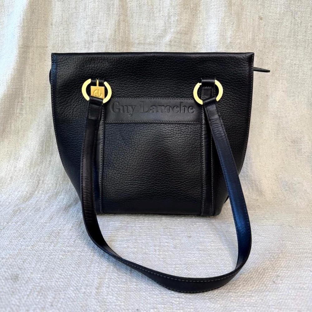 Guy Laroche Pebbled Leather Black Shoulder Bag Gold Hardware 90s Made in France